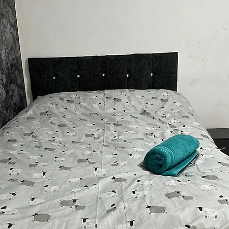 City Stay-room To Rent In Town Birmingham